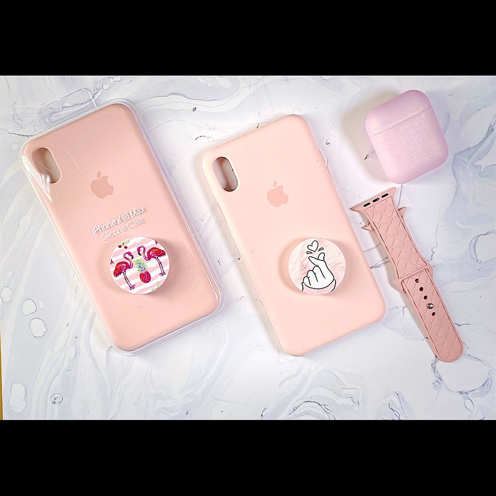 2 IPhone XS Max Apple cases with AirPod Case!